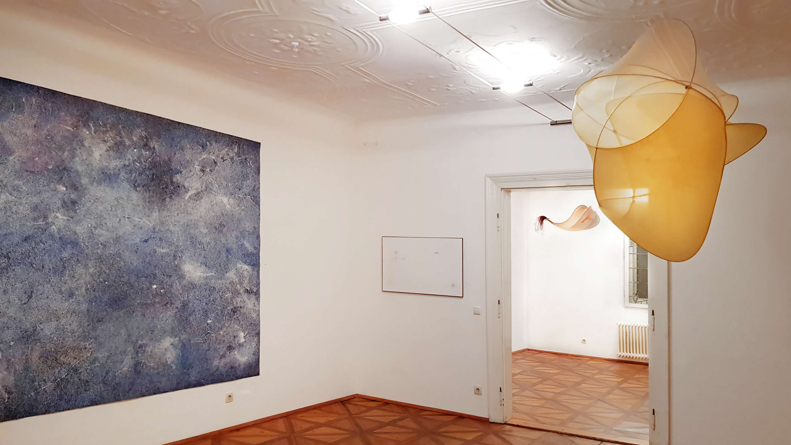 Linda Berger | Theres Cassini | Strichwelten & Luftkörper | 2019-11 | Galerie3